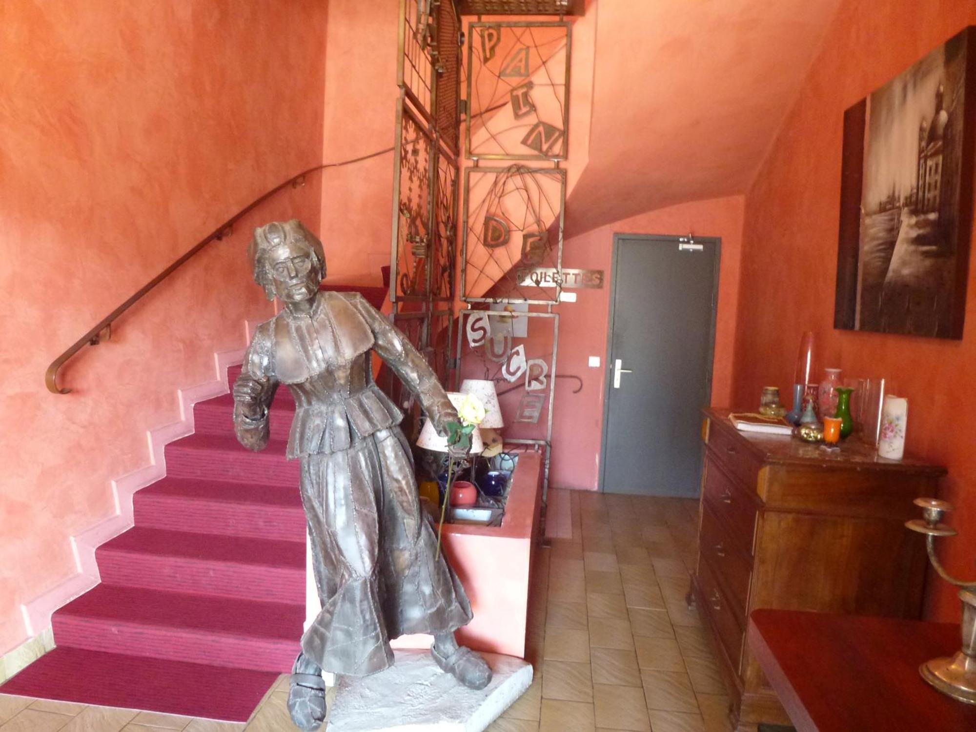 Hotel Restaurant Le Pain De Sucre Monistrol-dʼAllier Екстериор снимка
